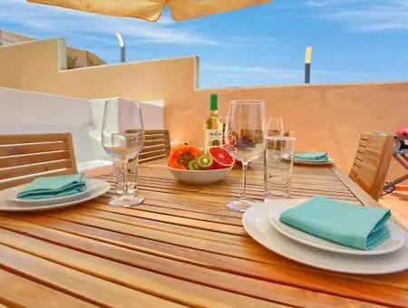 Corcos Con Piscina By Paramount Holidays Santa Cruz de Tenerife