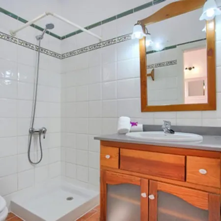Apartment Corcos Con Piscina By Paramount Holidays *