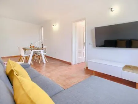 Apartment Corcos Con Piscina By Paramount Holidays